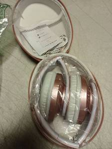 lot 39856 image: ZIHNIC Bluetooth Headphones Over-Ear, Foldable Wireless and Wired Stereo Headset Micro SDTF, FM for Cell Phone,PC,Soft Earmuffs &Light Weight for Prolonged Wearing(Rose Gold) - Retail $18