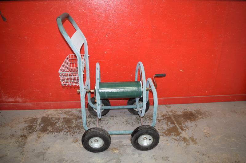 lot 13 image: Hose Reel