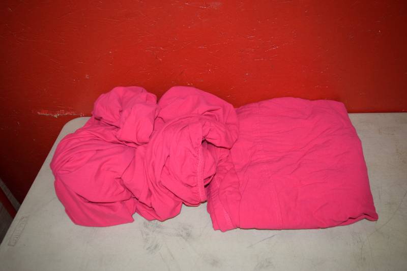 lot 33 image: Twin Jersey Sheet Set