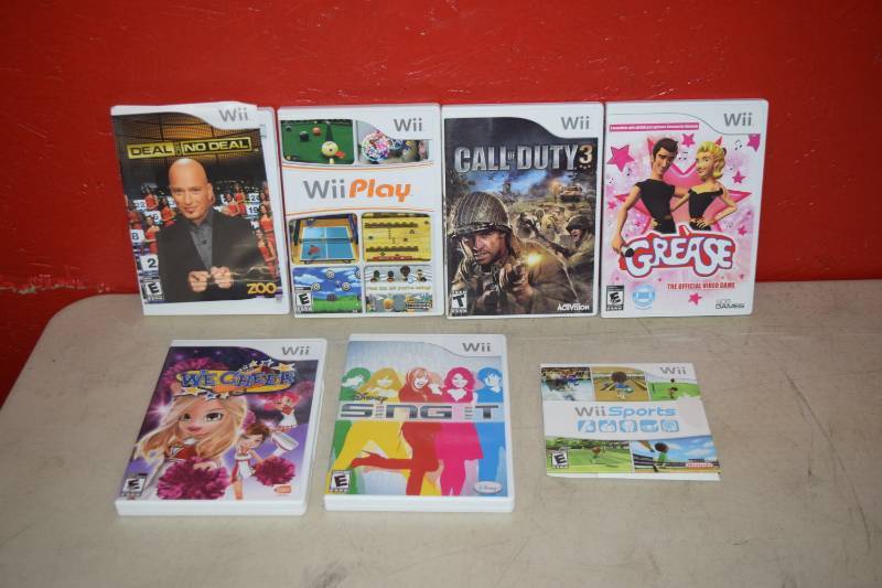 lot 39 image: 7 Wii Games