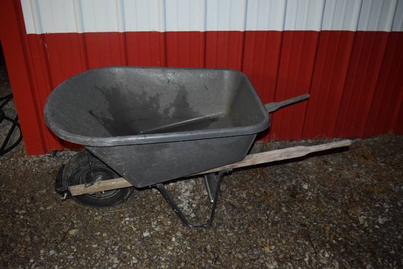 lot 52 image: Wheelbarrow