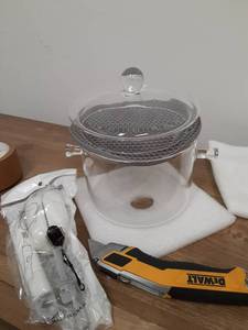 lot 1166 image: 50 FL OL Clear Glass Pot  - Retail $0