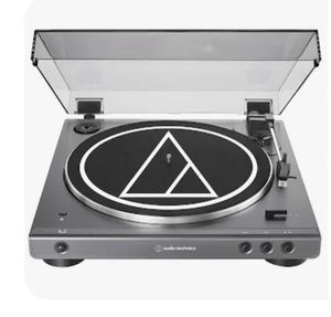 lot 3911 image: Audio-technica At-lpgo-bt Fully Automatic Wireless Bluetooth Belt-Drive Turntable with Dust Cover