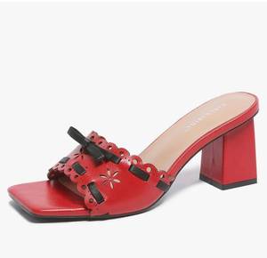 lot 4953 image: Womens Heeled Sandals Open Toe Mules Glossy Chunky Heels Casual Dress Shoes