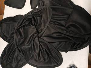 lot 4985 image: Collapsible Car Shades