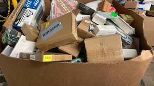 lot 1063 image: Pallet of Not Bid On Items