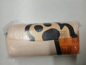 lot 1494 image: AuraCasa Get Well Gift Blanket