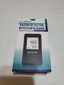 lot 15466 image: Battery Powered Radon Detector gas detector  - Retail $129