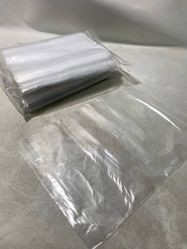 lot 210 image: 200 New 8x10 Ziplock Bags