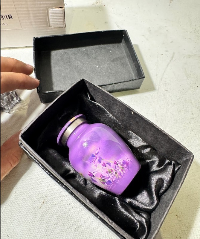 lot 357 image: New Natures Peace Hummingbird Adult Urn for Human Ashes - A Lovely Sharing Tokens to Remember Your Loved One - Mini Urns for Human Ashes - Cremation Urns - Memorial for Funeral, Purple