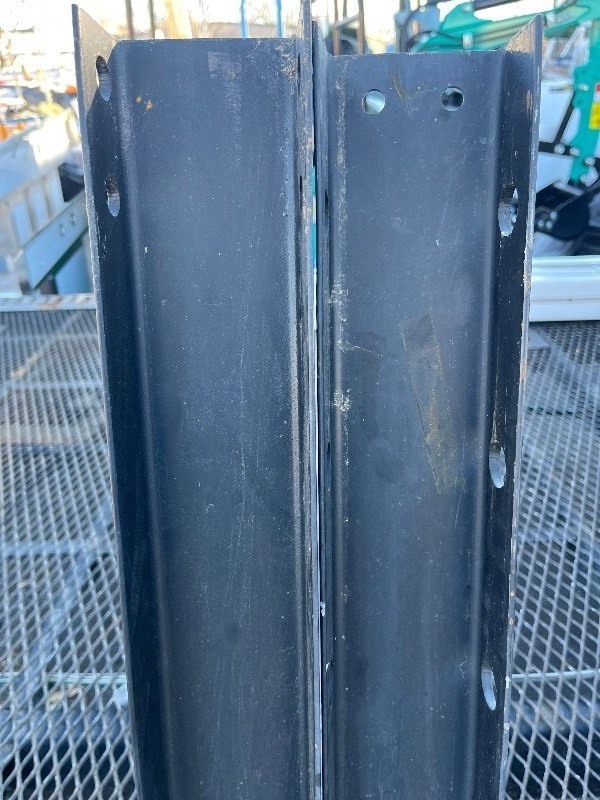 lot 590 image: Pair of 2 Heavy Duty Steel Mini U-Beams, 5 see images