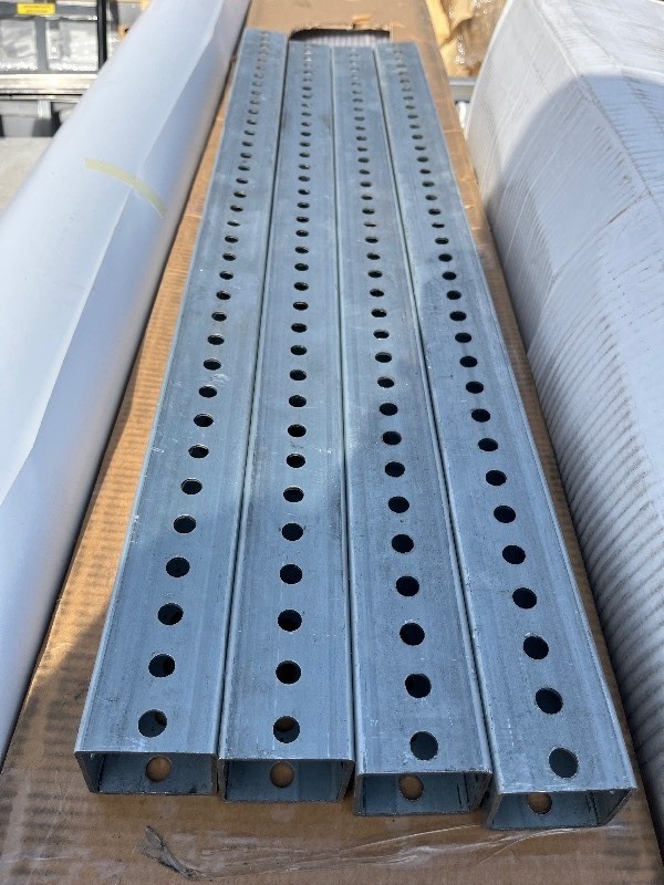 lot 80 image: Bundle of 4, 3.5 x 2 x 2 Metal Sq Sign Post - Great Metal Stock