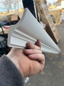 lot 175 image: Bundle of 4 Beautiful Composite Crown Molding Pieces 3 x 7 - Not Perfect