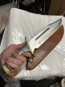 lot 13 image: XL Beautiful Quality Bowie Knife w Leather Sheath - Metal Gold & Wooden Design Handle, 9 Blade