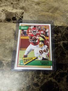 lot 890 image: 2018 Panini Classics Football Kareem Hunt Kansas City Chiefs Card