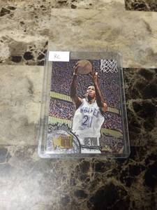 lot 941 image: 1996 Fleer Metal Kevin Garnett Minnesota Timberwolves Rookie Basketball Card