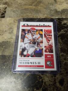 lot 946 image: 2022Panini Chronicles Football Patrick Mahomes Kansas City Chiefs Card