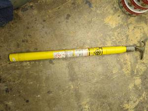 lot 16787 image: Hastings 10312 Hot Stick Disconnect Tool