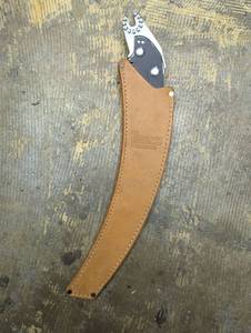 lot 16791 image: Hastings Professional Saw with Leather Sheath.