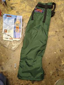 lot 16792 image: Elvex ArborChaps Protective Leg Wear