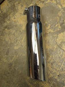 lot 16795 image: Vehicle chrome exhaust, see images.