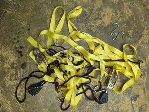 lot 16801 image: Assorted Lift slings and tie-down straps, used.