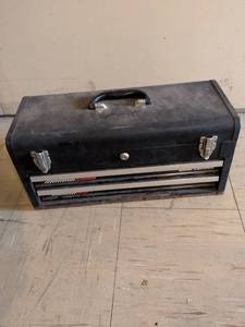 lot 16836 image: Craftsman Rally Box Tool Chest with Tools, used condition.