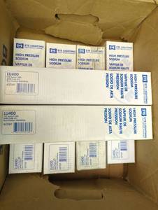 lot 16743 image: EYE Sunlux LU400 HPS Sodium Lamp, 6 bulbs, new in original packaging.