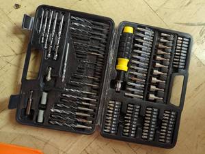 lot 16746 image: Black & Decker 80-Piece Drill and Screwdriver Bit Set, Used.