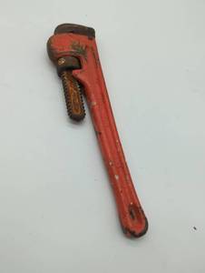 lot 16775 image: Red Steel Pipe Wrench