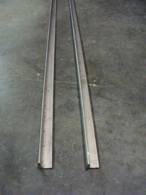 lot 3139 image: (2) CT.  lot Stainless Steel angle