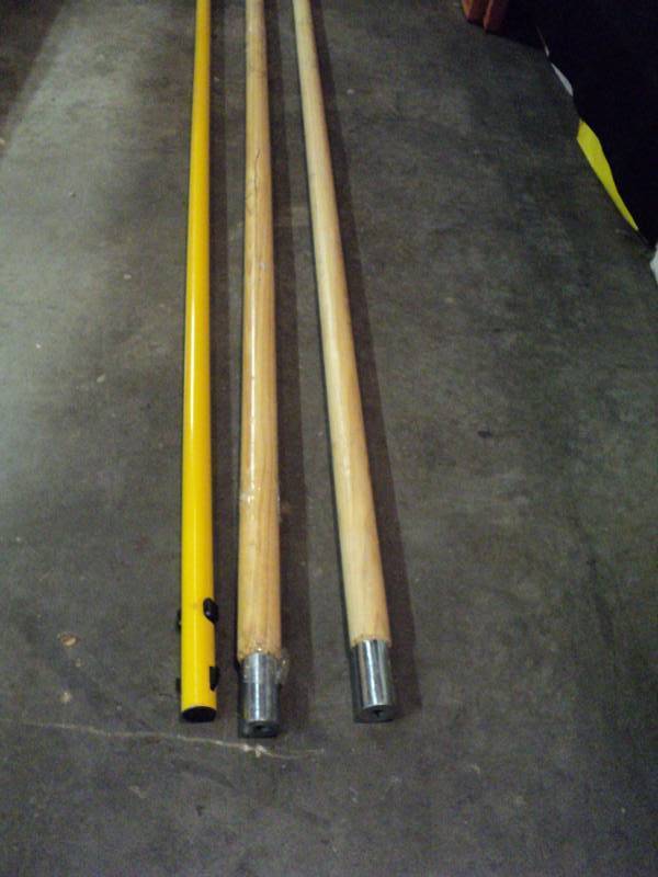 lot 3148 image: (3) CT mixed lot handles,  (2) wooden,  (1) plastic
