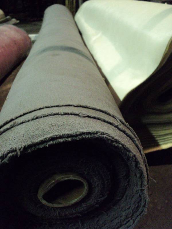lot 3150 image: (1) roll gray fabric
