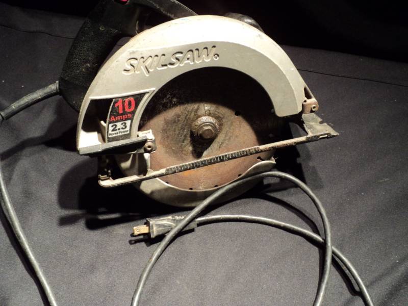 lot 3199 image: Skil saw 7-14 circular saw