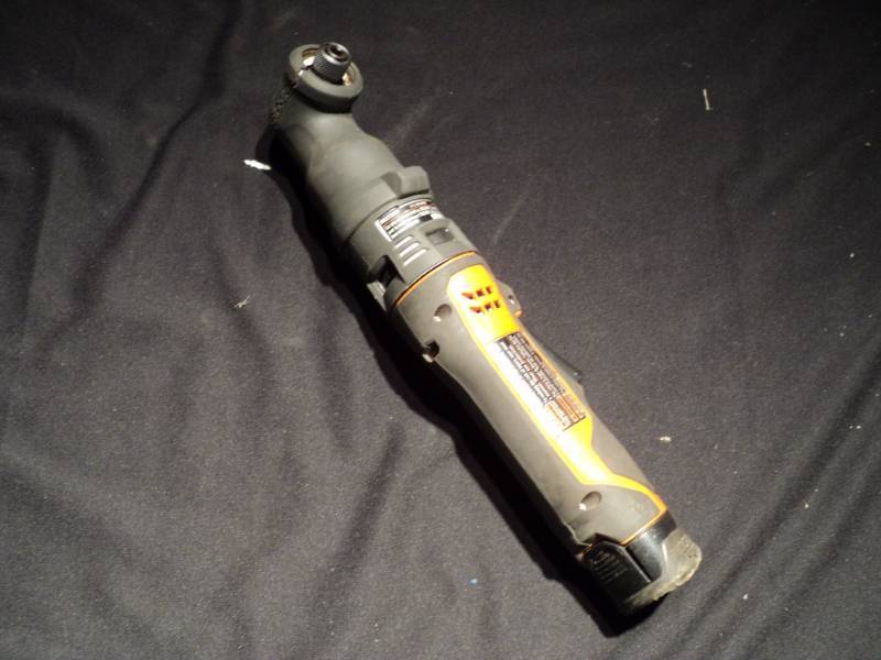 lot 3203 image: Rigid 12 volt screw driver, battery,  no charger