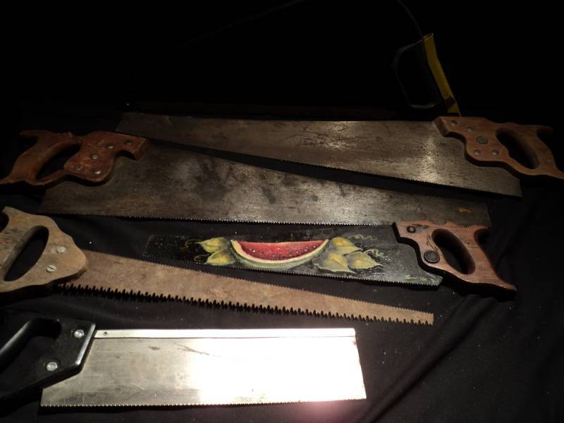 lot 3207 image: (7) CT lot hand saws,  mixed sizes and styles