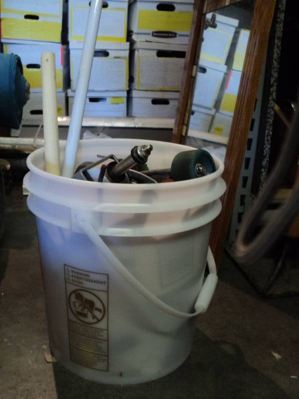 lot 3230 image: 15 lbs hardware in a 5 gallon bucket