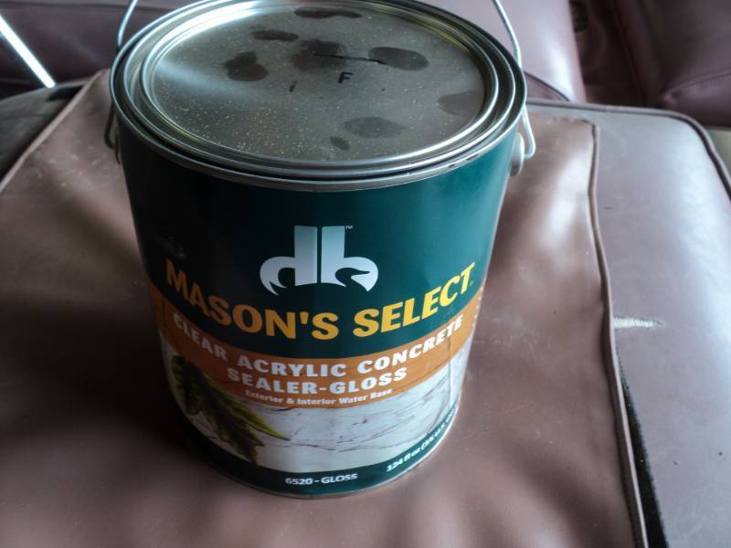 lot 2004 image: (1) gallon Masons Select Transparent Acrylic Stain, 6520 Gloss