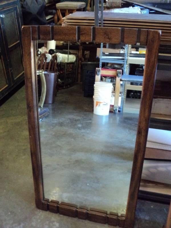 lot 3235 image: Decorative Mirror, 41 x 23