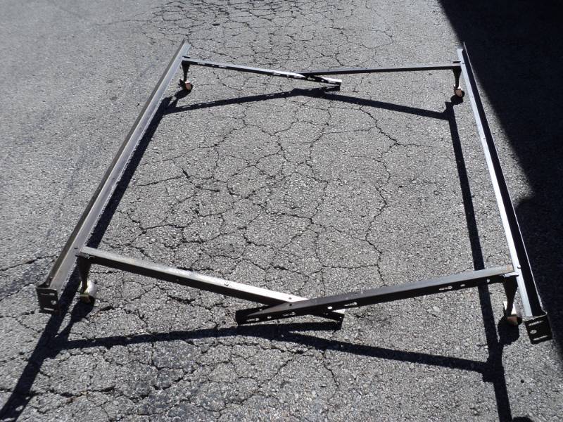 lot 3247 image: (1) set bed rails, adjustable twin, full queen, used