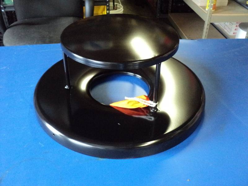 lot 3255 image: Wabash Valley flat top solid bonnet lid
