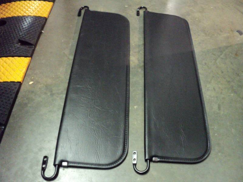lot 3309 image: (1)pair RV Bus sun visors