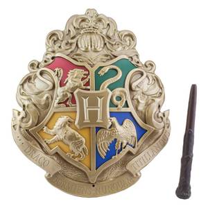 lot 2428 image: Paladone - Harry Potter - Hogwarts Crest - Lamp with Control Wands Black