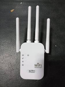 lot 2997 image: 300Mbps WiFi Extender,High Speed99 99 66 11 22 ONE ANTENNA BROKEN