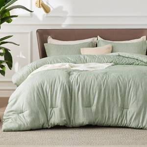 lot 3133 image: Bedsure Queen Comforter Set - Celadon Green Soft Bedding for All Seasons, Cationic Dyed Bed Set, 3 Pieces, 1 Queen Size Comforter (90x90) and 2 Pillow Shams (20x262)