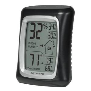 lot 4085 image: AcuRite Indoor Digital Thermometer & Hygrometer with Temperature and Humidity Gauge (00325)