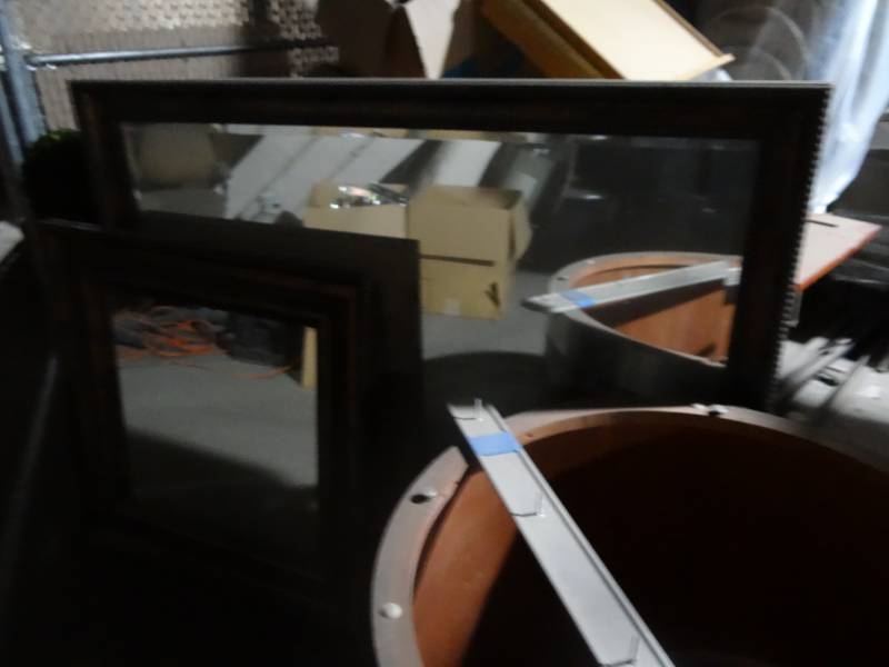 lot 6047 image: Lot of 2 Mirrors