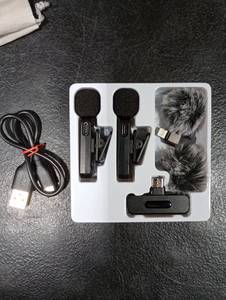 lot 5544 image: Wireless Microphones