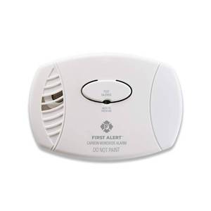 lot 5808 image: First Alert CO400 Carbon Monoxide (CO) Detector, Battery Operated Alarm, 1-Pack