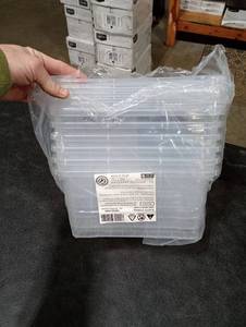 lot 6459 image: Plastic Storage Bins with Lids 6pk